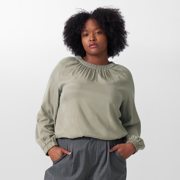 NWT Universal Standard Patricia Blouse in Sage Green - Picture 2 of 12